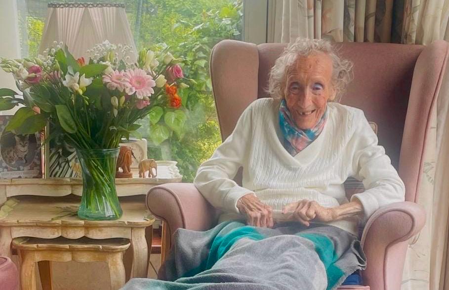 How to Design a Sensory Garden for Dementia Patients